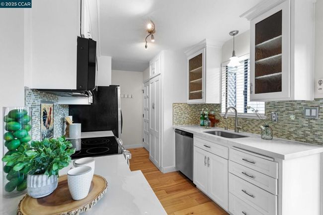 APT-8 - 1945 Trinity Ave, Condo with 2 bedrooms, 2 bathrooms and null parking in Walnut Creek CA | Image 13