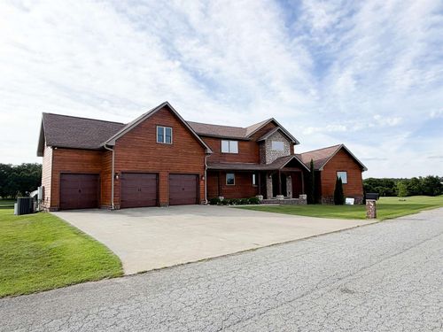 95 Firethorne Ln, Melbourne, AR, 72556-9253 | Card Image
