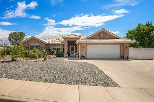 1549 W 1550 N, St George, UT, 84770-6449 | Card Image