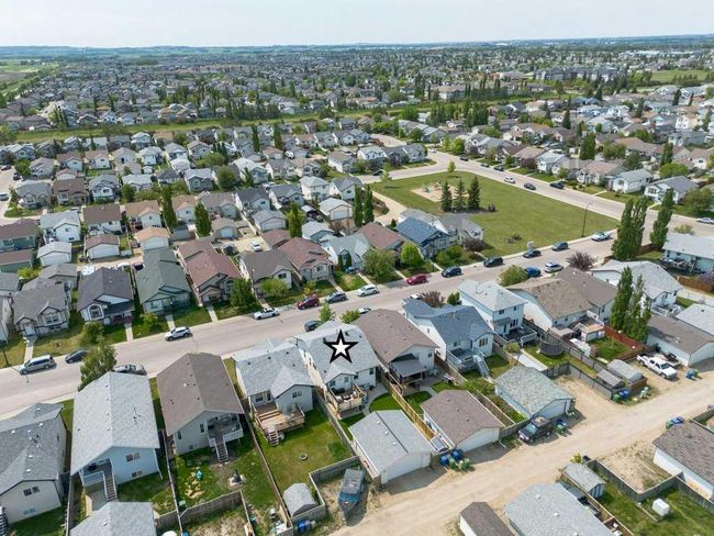 260 Deschner Close, House other with 5 bedrooms, 2 bathrooms and 2 parking in Red Deer AB | Image 11