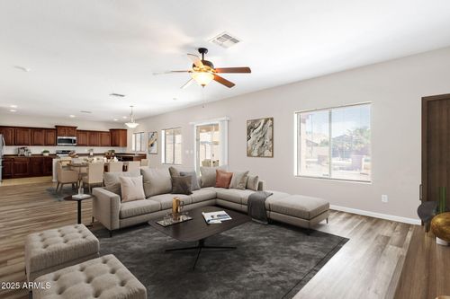 43003 W Magnolia Rd, Maricopa, AZ, 85138-2949 | Card Image