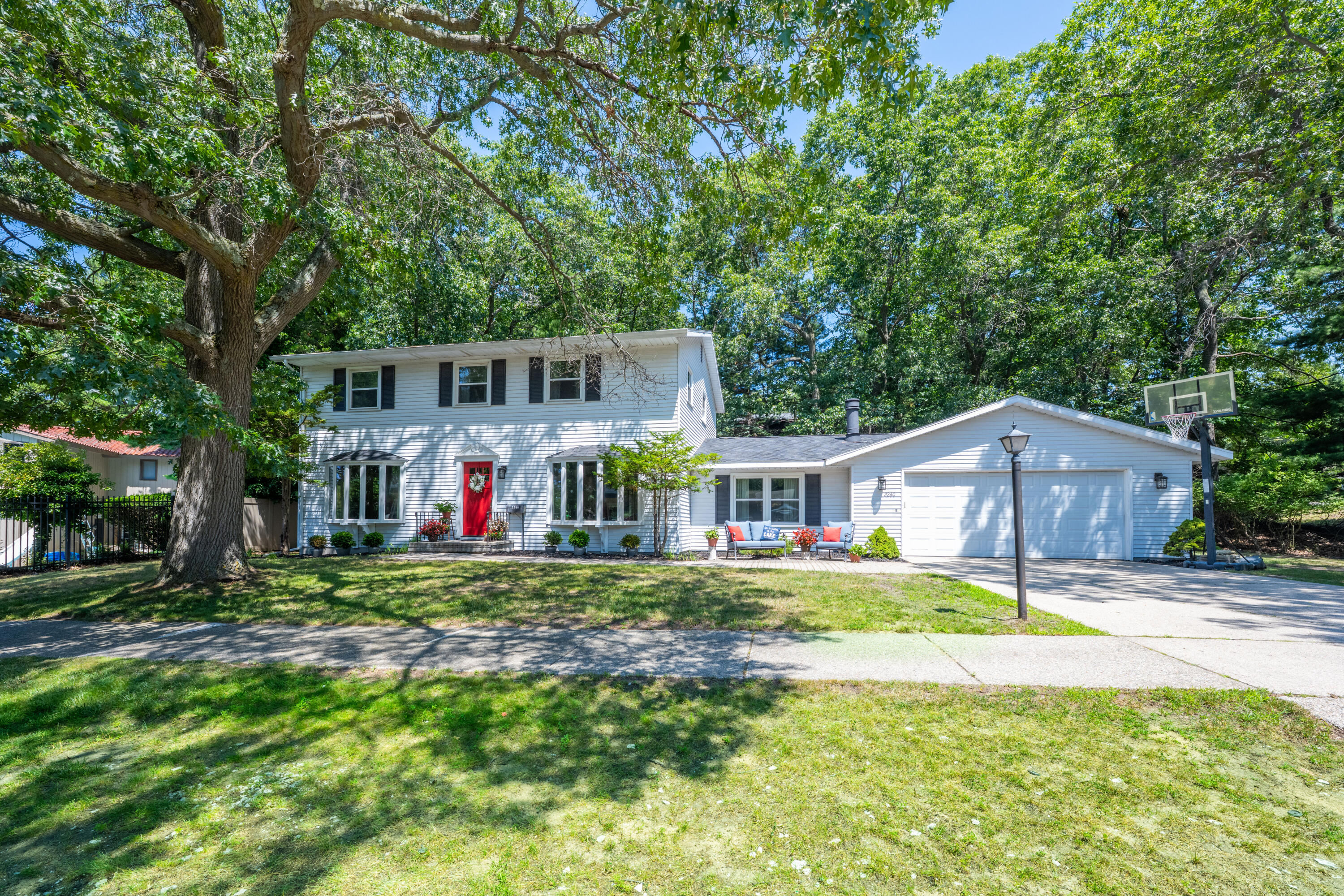 Residential in Norton Shores 3
