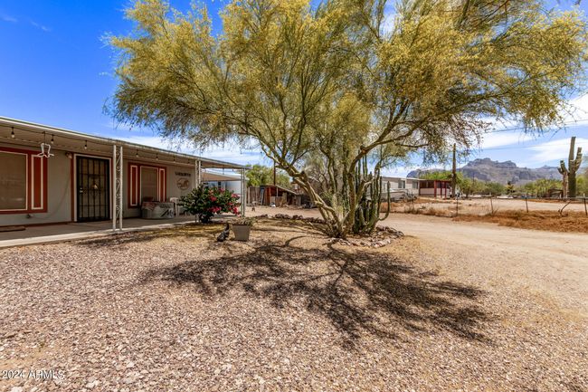 1330 E Scenic St, House other with 3 bedrooms, 2 bathrooms and null parking in Apache Junction AZ | Image 8
