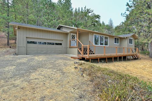1100 Cantrall Rd, Jacksonville, OR, 97530-9158 | Card Image