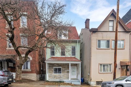 3246 Richardson Ave, Pittsburgh, PA, 15212-2332 | Card Image