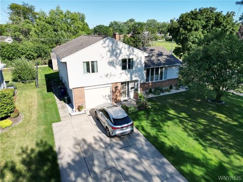 95 Cindy Drive, Amherst, NY, 14221 | Card Image