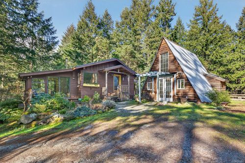 274 Trincomali Hts, Salt Spring Island, BC, V8K1M9 | Card Image