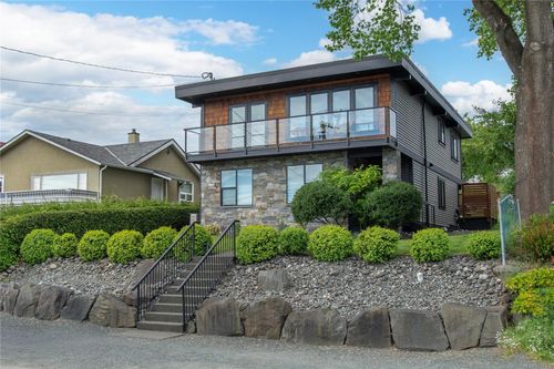 734 Birch St, Campbell River, BC, V9W2T4 | Card Image