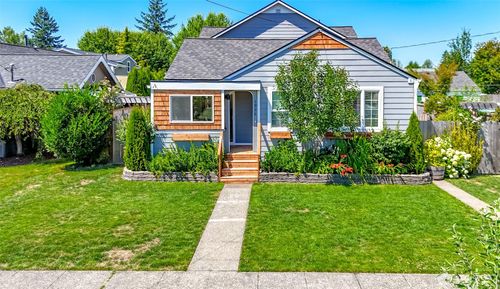 1956 Lafromboise St, Enumclaw, WA, 98022-2725 | Card Image