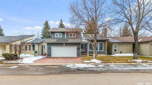 435 Christopher Rd, Saskatoon, SK, S7J3S1 | Card Image
