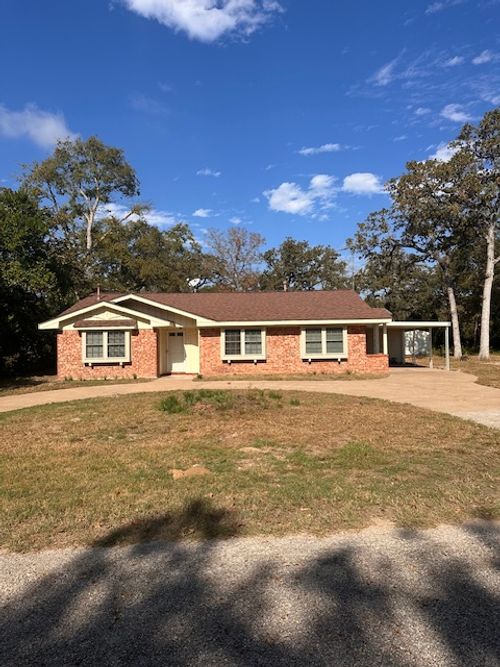 10 Catalina Ln, Hilltop Lakes, TX, 77871 | Card Image