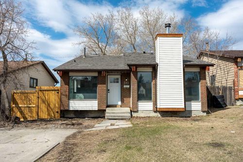 343 Ranchview Mews Nw, Calgary, AB, T3G1M8 | Card Image