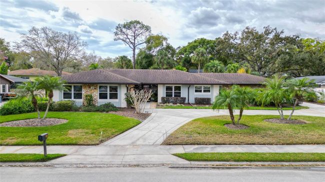 125 Spring Valley Loop, House other with 4 bedrooms, 3 bathrooms and null parking in Altamonte Springs FL | Image 1