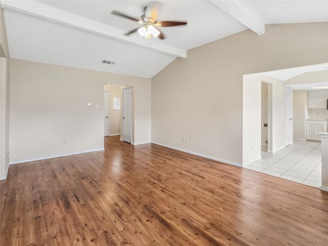 631 Sharp St, House other with 3 bedrooms, 2 bathrooms and null parking in Mansfield TX | Image 5