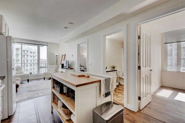 901 - 3830 Brentwood Rd Nw, Condo with 2 bedrooms, 1 bathrooms and 1 parking in Calgary AB | Image 6