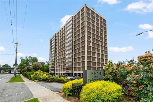 904-1101 N Elm St, Greensboro, NC, 27401-1316 | Card Image