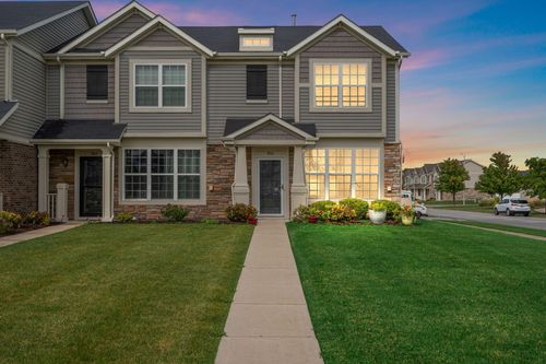970 E 114th Pl, Crown Point, IN, 46307-7146 | Card Image