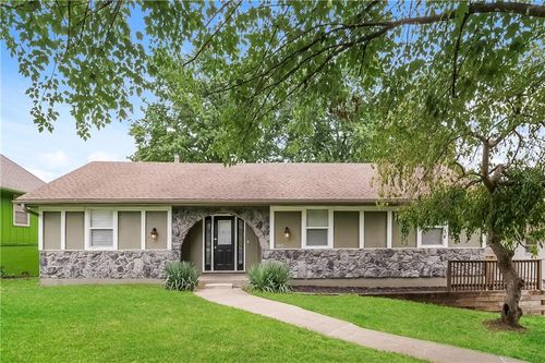 5917 Westridge Rd, Kansas City, MO, 64133-4359 | Card Image