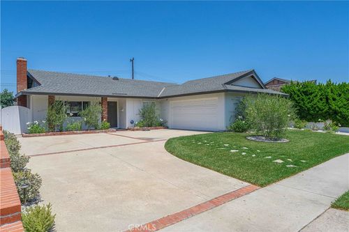 5841 Raphael Dr, Huntington Beach, CA, 92649 | Card Image