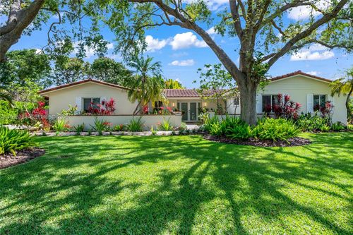 17071 Sw 86th Ave, Palmetto Bay, FL, 33157-4624 | Card Image