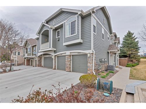 1237 Carlyle Park Cir, Highlands Ranch, CO, 80129-5668 | Card Image