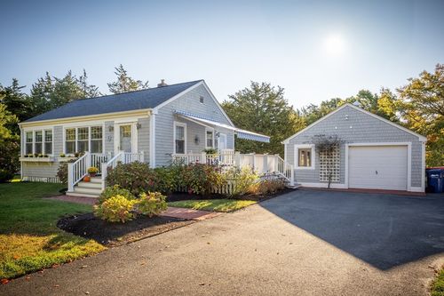 1-2 Port Way, Mattapoisett, MA, 02739-2368 | Card Image