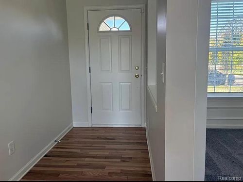 4270 Sonata Dr, Howell, MI, 48843-5204 | Card Image