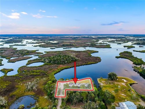 14190 W Sutton Ct, Crystal River, FL, 34429-8573 | Card Image