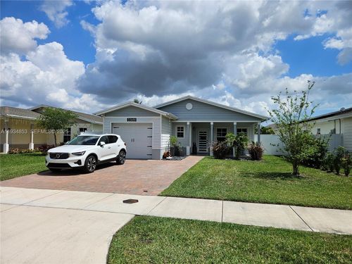 22155 Miami Ave, Miami, FL, 33170-4459 | Card Image