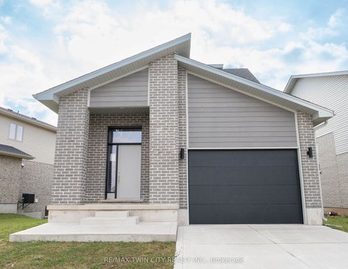 2084 Evans Blvd, London, ON, N6M0J6 | Card Image