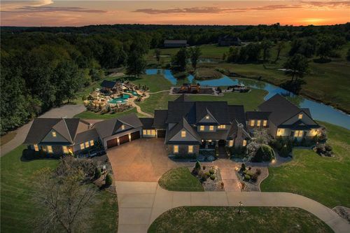 33901 E Colbern Rd, Lone Jack, MO, 64070-9167 | Card Image