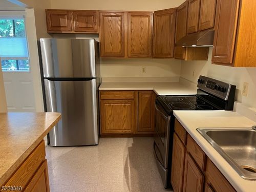 1935 Union Valley Rd, Hewitt, NJ, 07421-3000 | Card Image