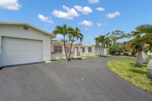 555 Nw 50th Pl, Boca Raton, FL, 33431-4639 | Card Image