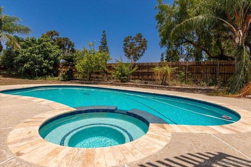 1525 Fair Glen Rd, El Cajon, CA, 92019 | Card Image