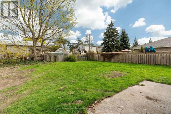 82 Gloucester Terr, House other with 2 bedrooms, 2 bathrooms and 4 parking in Goderich ON | Image 30