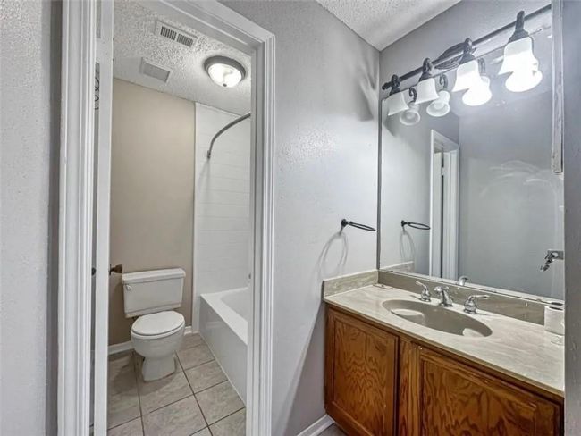 APT-119 - 2425 Oxford Pl, Condo with 2 bedrooms, 2 bathrooms and null parking in Gretna LA | Image 11