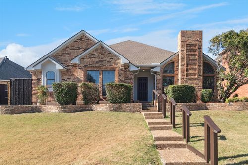 2113 Fawn Ridge Trl, Carrollton, TX, 75010-4129 | Card Image