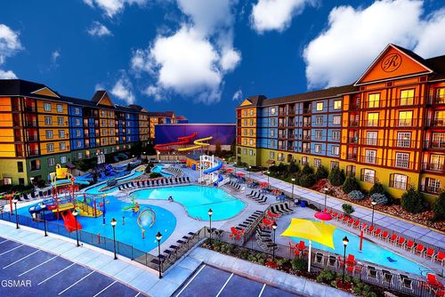2501-225 Collier Dr, Sevierville, TN, 37862-6911 | Card Image