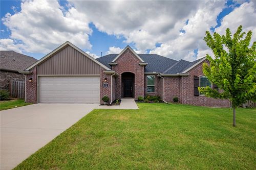 410 S Emerald Woods Run, Farmington, AR, 72730-7098 | Card Image