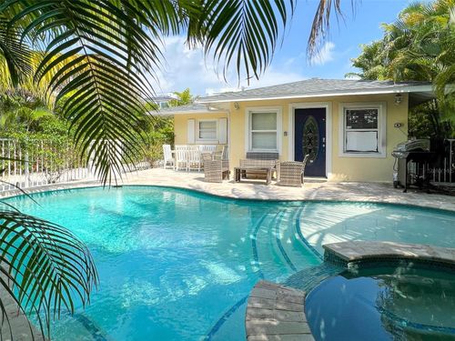 152 Coolidge Dr, SARASOTA, FL, 34236-2019 | Card Image