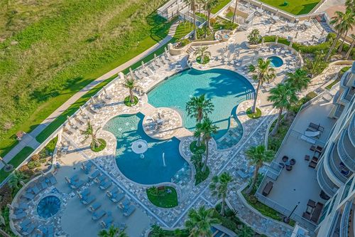 bc708-801 E Beach Dr, Galveston, TX, 77550-3364 | Card Image