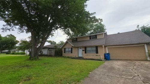 1814 Gravley Dr, Carrollton, TX, 75006-6051 | Card Image