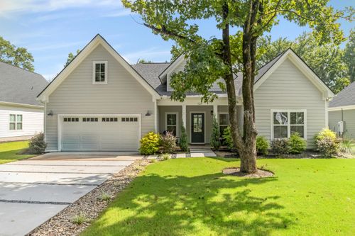 127 Berry Dr, Greenville, SC, 29607-5601 | Card Image