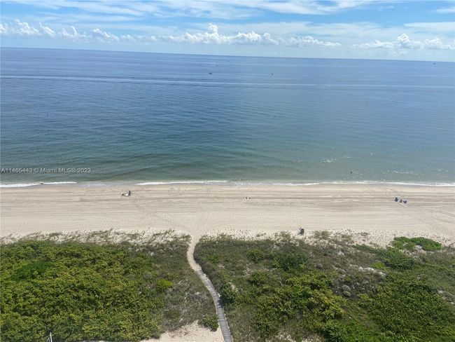 APT-1402 - 1800 S Ocean Blvd, Condo with 3 bedrooms, 2 bathrooms and null parking in Pompano Beach FL | Image 6