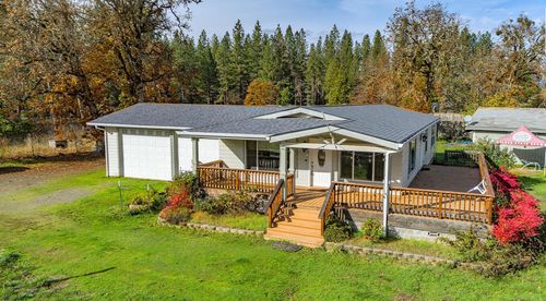 212 Martin Rd, Cave Junction, OR, 97523-9744 | Card Image