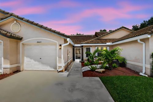 10469 Pelican Dr, Wellington, FL, 33414-6167 | Card Image
