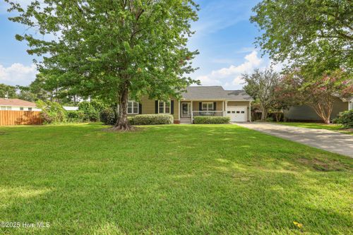 311 Oakland Dr, Wilmington, NC, 28405-3827 | Card Image