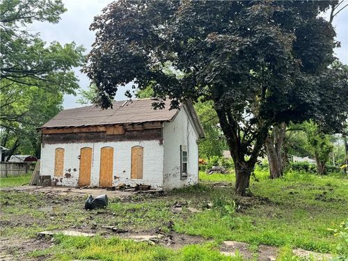 35 W 3rd St, Adrian, MO, 64720-9608 | Card Image