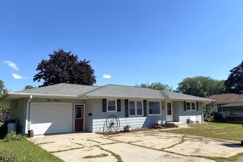 411 Park Court Ln, Morrison, IL, 61270 | Card Image