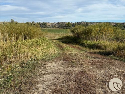 000 W M Rd, Worden, MT, 59088 | Card Image